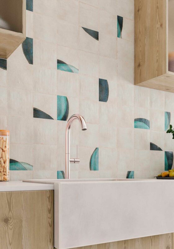 Dosseret de cuisine : une des tendances 2024, la céramique artisanale