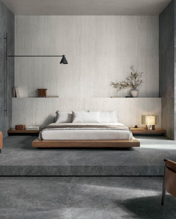 Matte textured tiles: discover the new Eras collection. Opt for a decor that is both soft and full of character, like this modern bedroom.